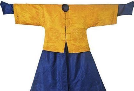 黄马褂在清朝代表着什么?意味着这个人很受皇帝的宠信 - 我爱古诗