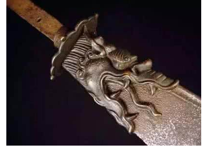 大夏龙雀刀到底在哪里? - 爱意古诗网