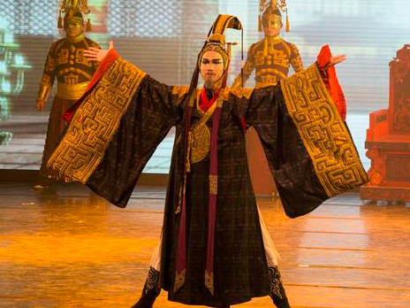 子婴为什么要将皇帝名称改为秦王？他为什么要违背秦始皇的宏大愿望？