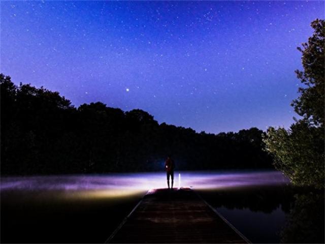 11月15日天秤座运势解读：应对三大难题，达成成功的秘诀