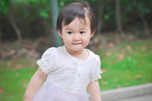 300个好听女孩名字推荐：2019年度取名大全