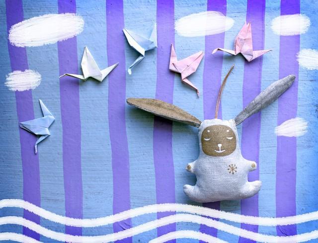 昨晚我梦见被蛇咬,惊醒后思考其象征意义为何?