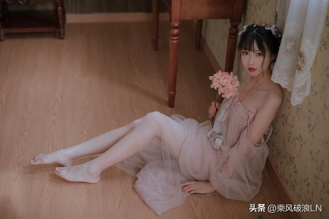 天生丽质又聪慧的星座女性