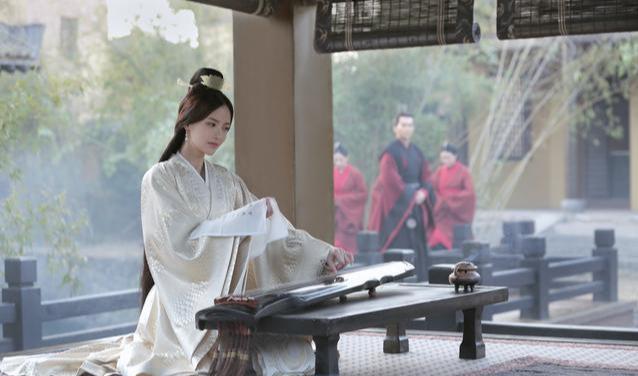 曹操、曹丕、曹植父子对三国第一美女甄宓的命运:从爱慕到悲惨下场