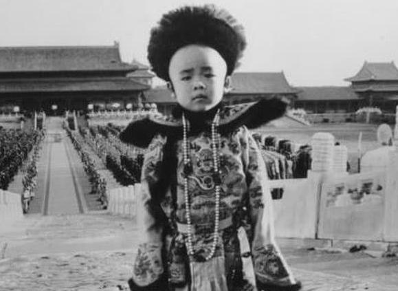 谁与清朝的灭亡有关：溥仪是否是决定性因素？
