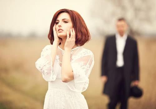 分手后，十二星座男各有这些表现，想跟你复合的迹象