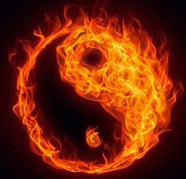 燃烧如火：揭秘你的月亮星座潜力