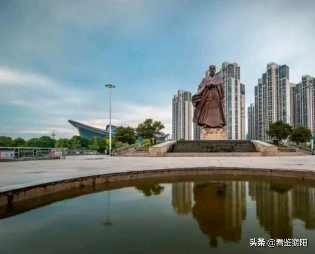 诸葛亮对襄阳地域文化的贡献是什么?