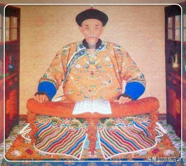 康熙皇帝：千古一帝與秦始皇相比，能看出誰更了不起？