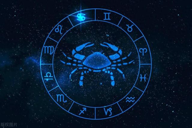 巨蟹座:母性的温暖光芒,让人如沐春风