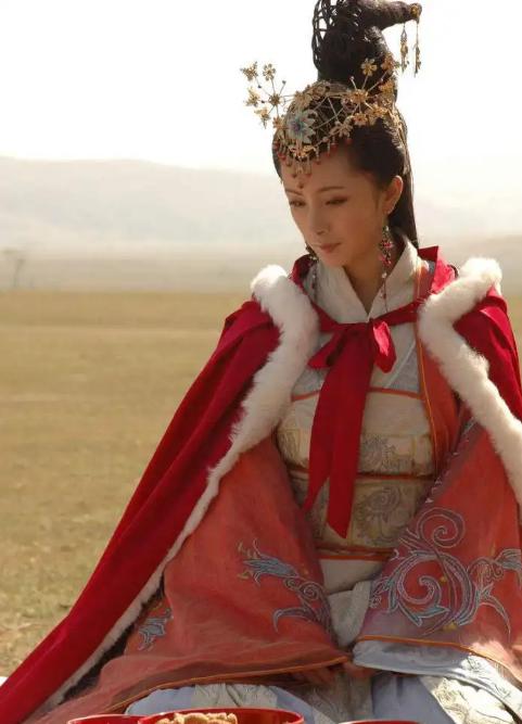 历史上的王昭君:貌美如花却成为牺牲品,怀恨终生病逝