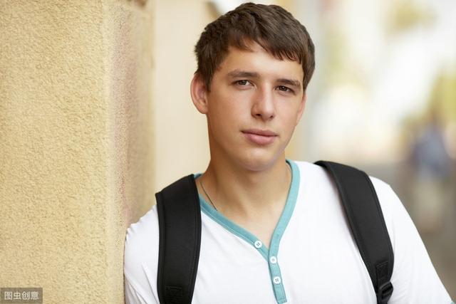 “星座虽大男子主义,但温柔疼爱女人”